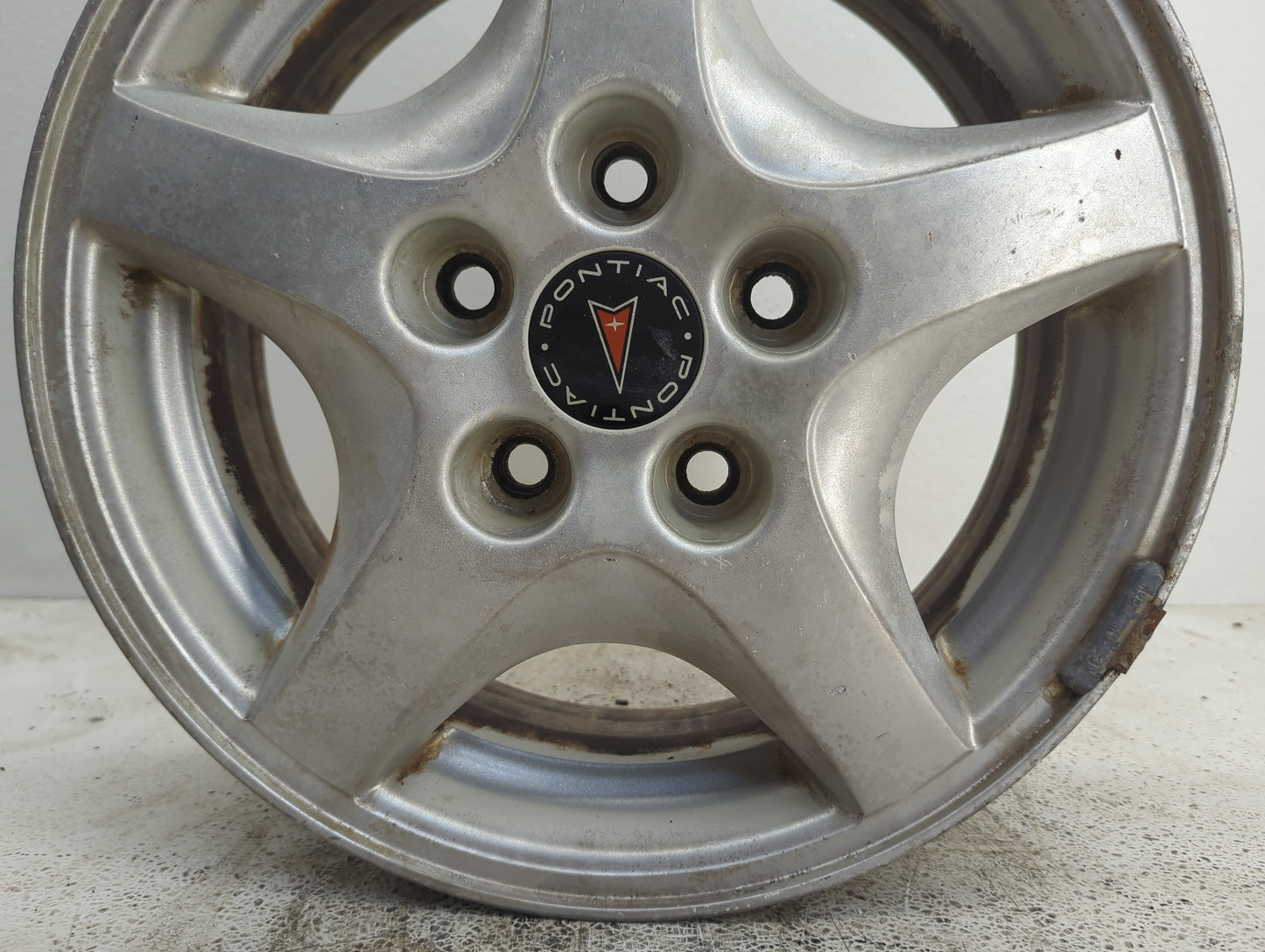 1998-1999 Pontiac Trans Sport Oem Wheel Rim