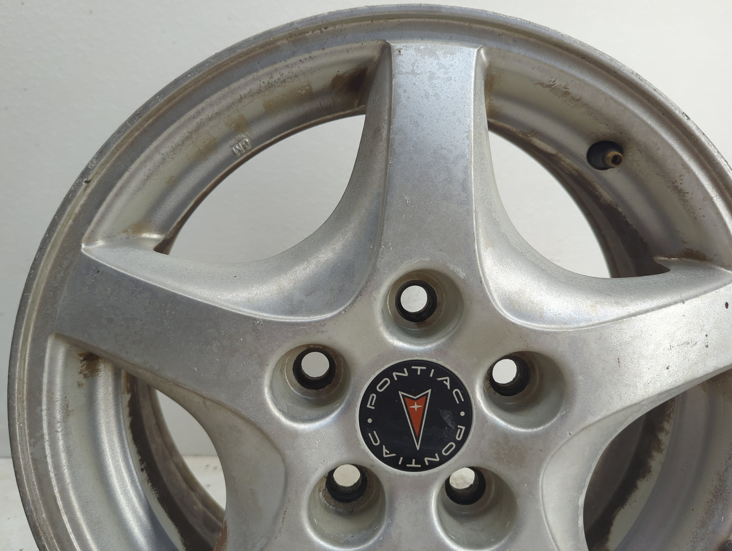 1998-1999 Pontiac Trans Sport Oem Wheel Rim