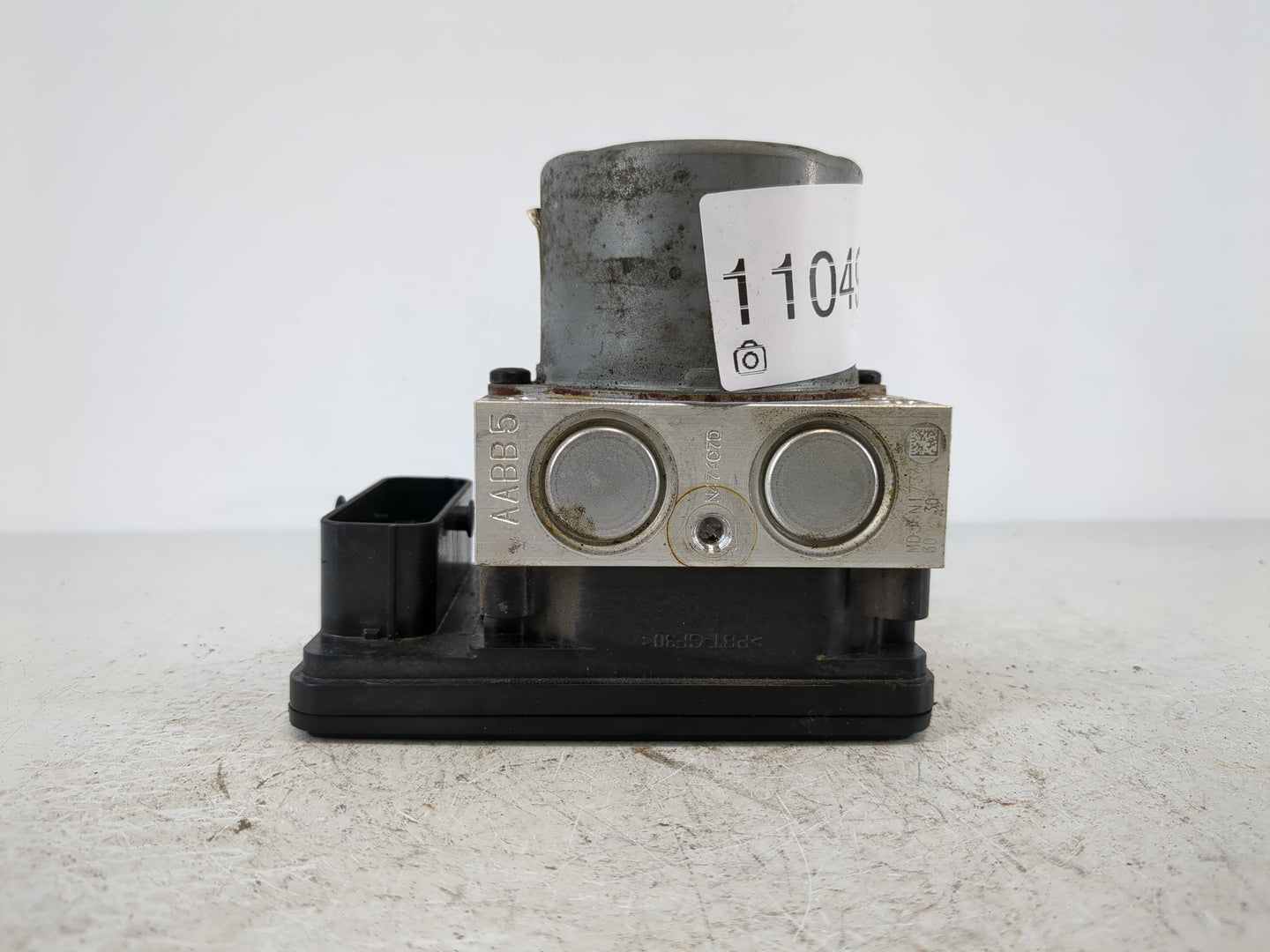 2017-2018 Kia Cadenza ABS Pump Control Module Replacement P/N:58920-F6110 Fits Fits 2017 2018 OEM Used Auto Parts - Oemusedautoparts1.com