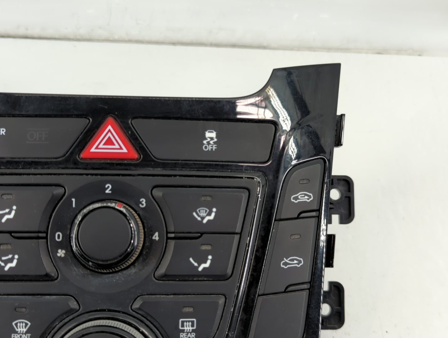 2013-2017 Hyundai Elantra Climate Control Module Temperature AC/Heater Replacement P/N:97250- A5242GU Fits OEM Used Auto Parts - Oemusedautoparts1.com