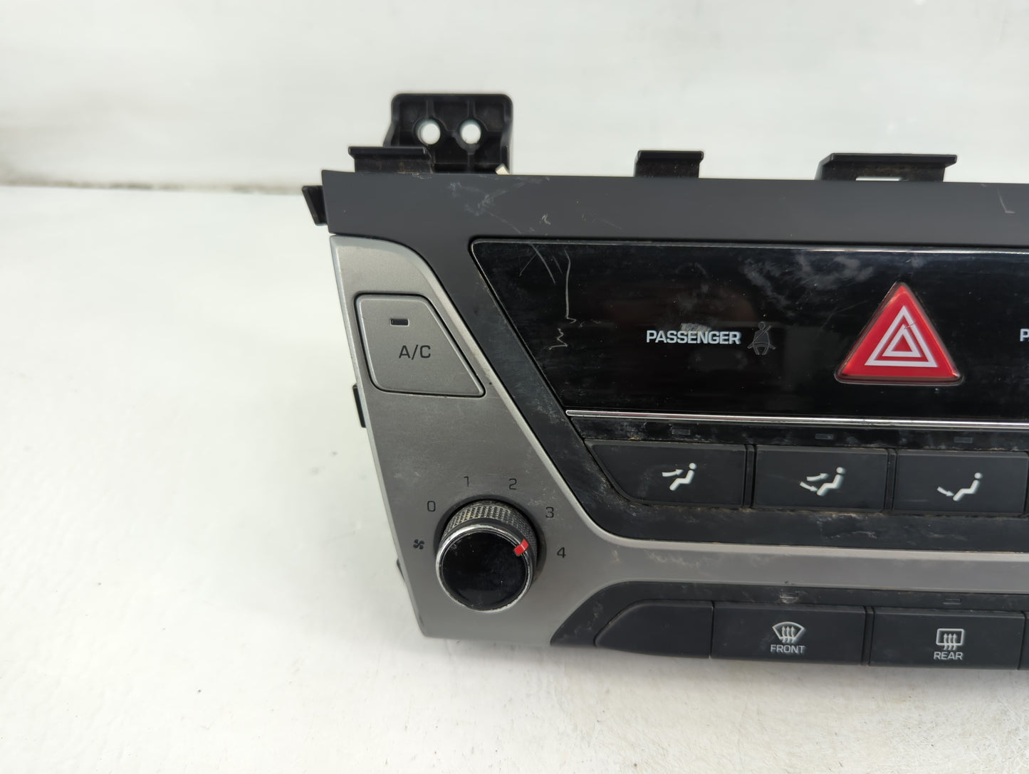 2017-2018 Hyundai Elantra Climate Control Module Temperature AC/Heater Replacement P/N:97250-F20624X Fits Fits 2017 2018 OEM Used Auto Parts - Oemusedautoparts1.com