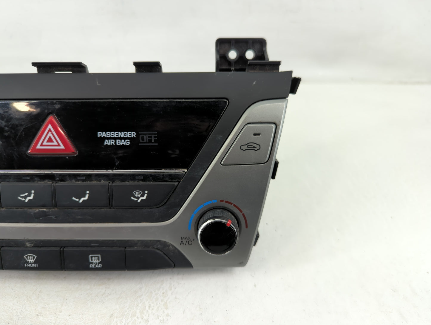 2017-2018 Hyundai Elantra Climate Control Module Temperature AC/Heater Replacement P/N:97250-F20624X Fits Fits 2017 2018 OEM Used Auto Parts - Oemusedautoparts1.com