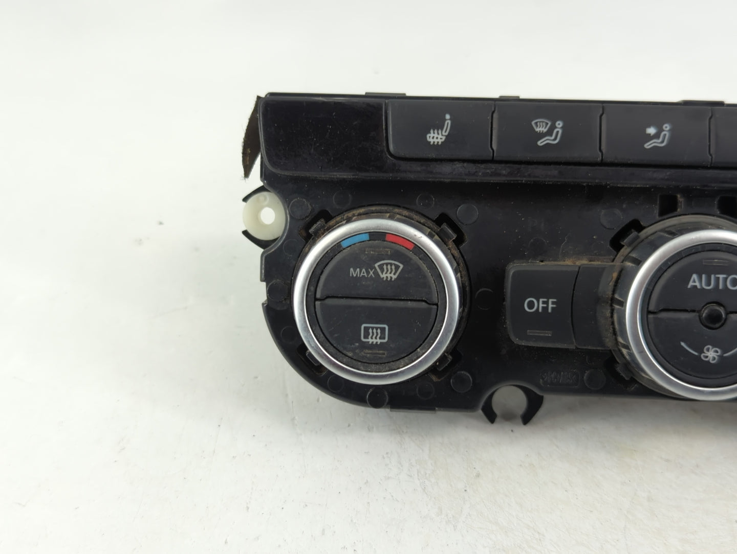 2013-2014 Volkswagen Cc Climate Control Module Temperature AC/Heater Replacement P/N:005147 18324387 Fits Fits 2013 2014 OEM Used Auto Parts - Oemusedautoparts1.com