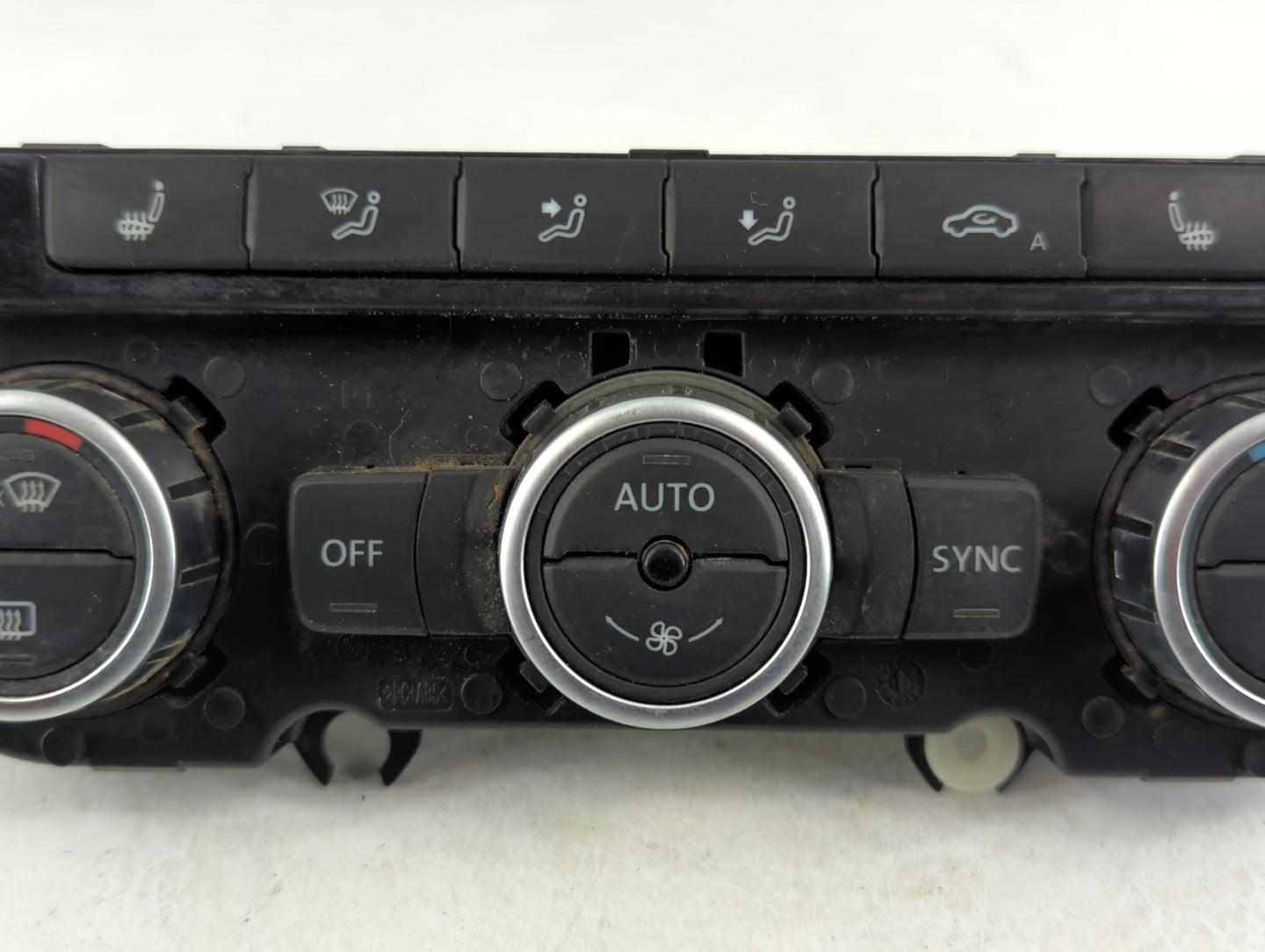 2013-2014 Volkswagen Cc Climate Control Module Temperature AC/Heater Replacement P/N:005147 18324387 Fits Fits 2013 2014 OEM Used Auto Parts - Oemusedautoparts1.com