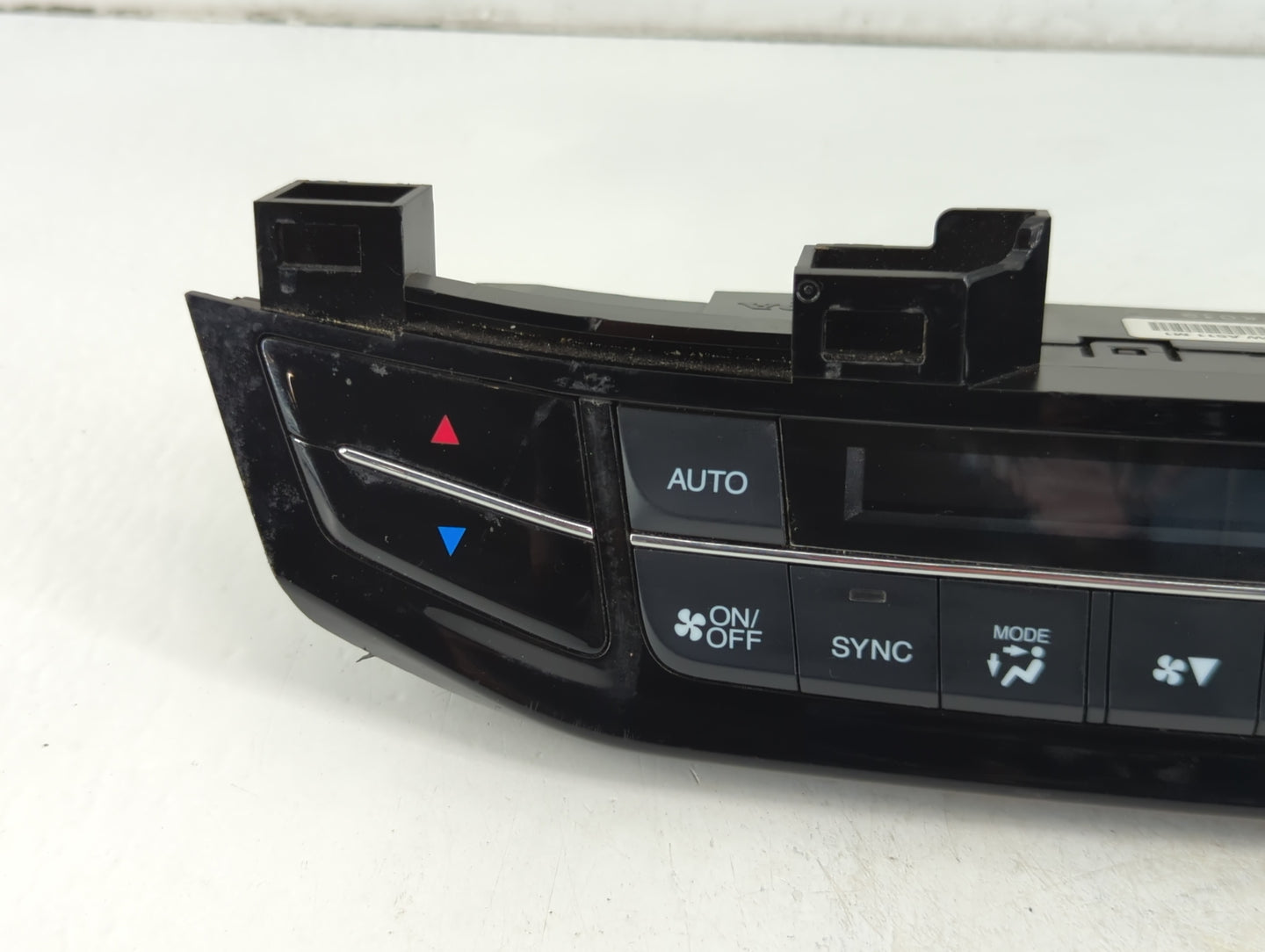 2016-2017 Honda Accord Climate Control Module Temperature AC/Heater Replacement P/N:79600 T3W A511 M1 Fits Fits 2016 2017 OEM Used Auto Parts - Oemusedautoparts1.com