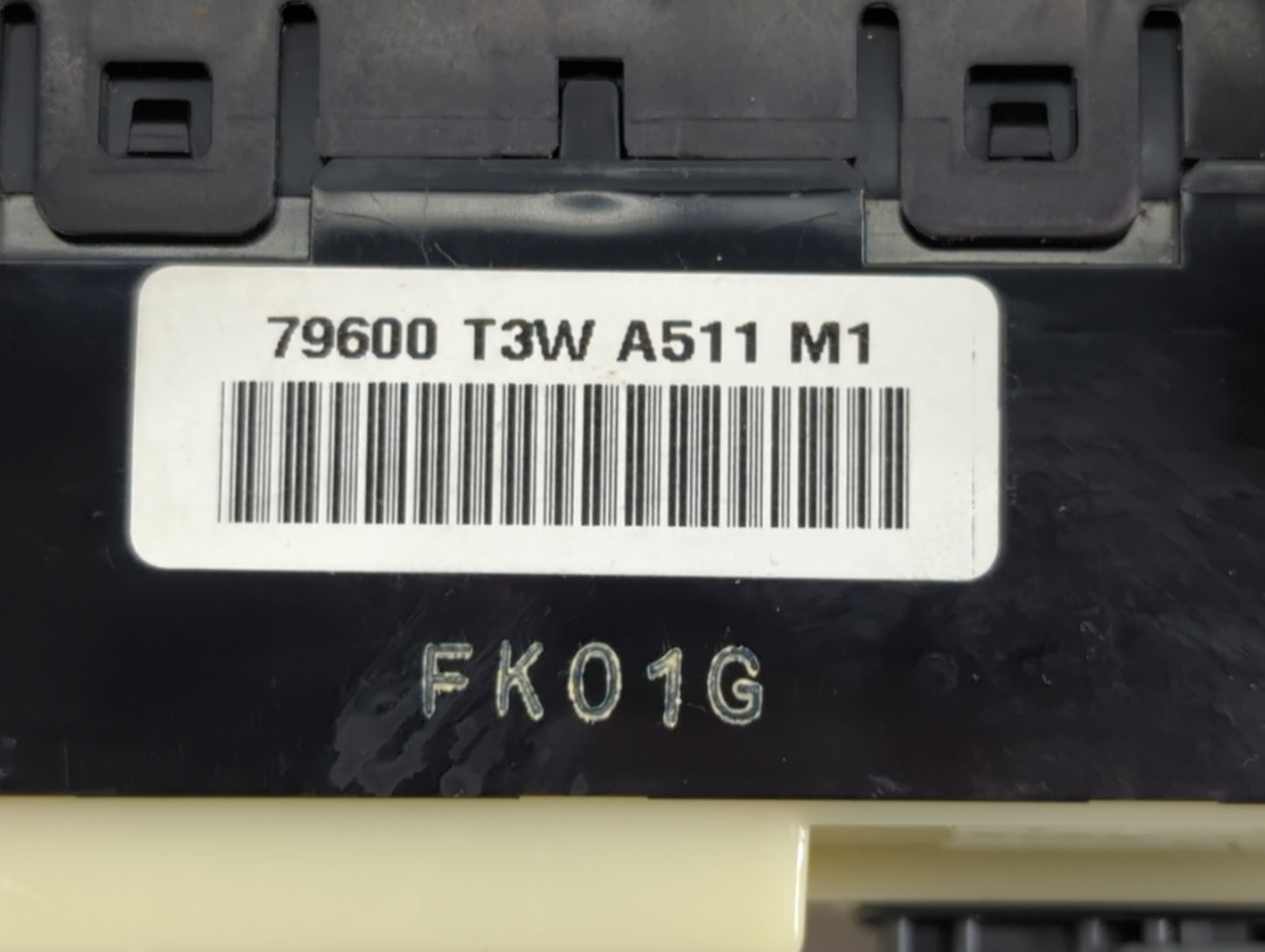 2016-2017 Honda Accord Climate Control Module Temperature AC/Heater Replacement P/N:79600 T3W A511 M1 Fits Fits 2016 2017 OEM Used Auto Parts - Oemusedautoparts1.com