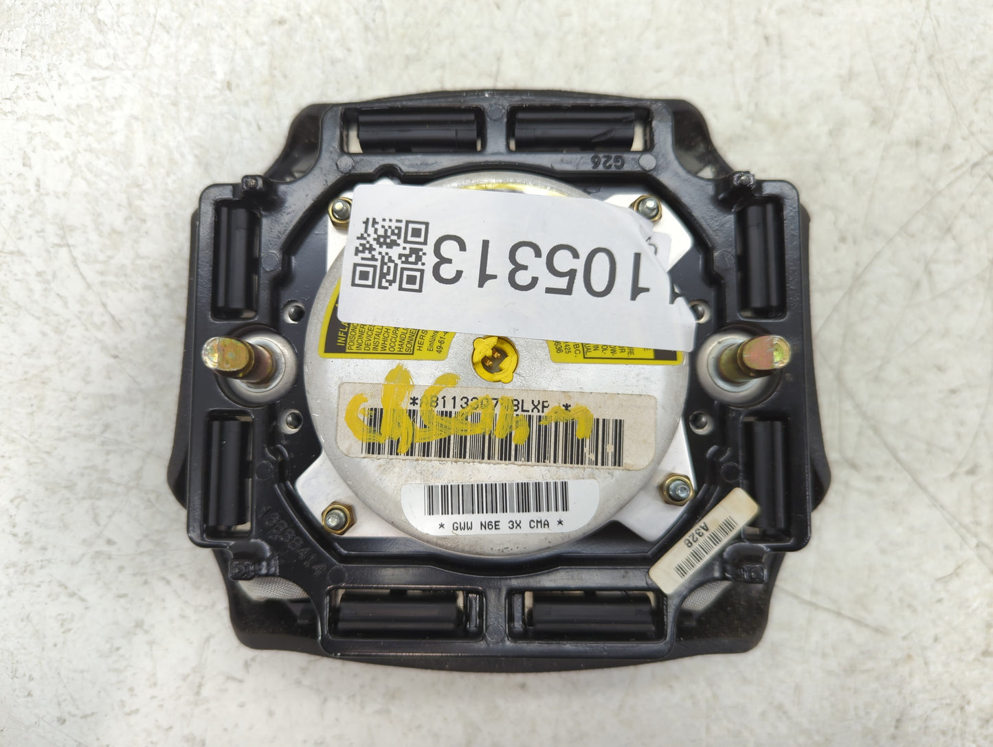 2001-2004 Chevrolet S10 Air Bag Driver Left Steering Wheel Mounted Fits Fits 2001 2002 2003 2004 2005 OEM Used Auto Parts - Oemusedautoparts1.com
