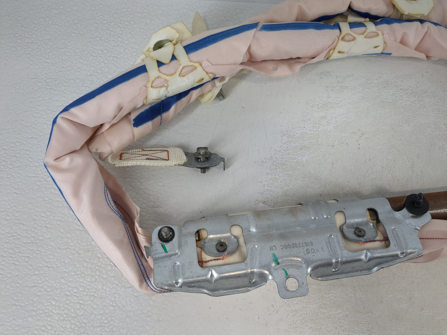 2015-2016 Chevrolet Cruze Air Bag Driver Left Steering Wheel Mounted P/N:13484774 Fits Fits 2015 2016 OEM Used Auto Parts - Oemusedautoparts1.com