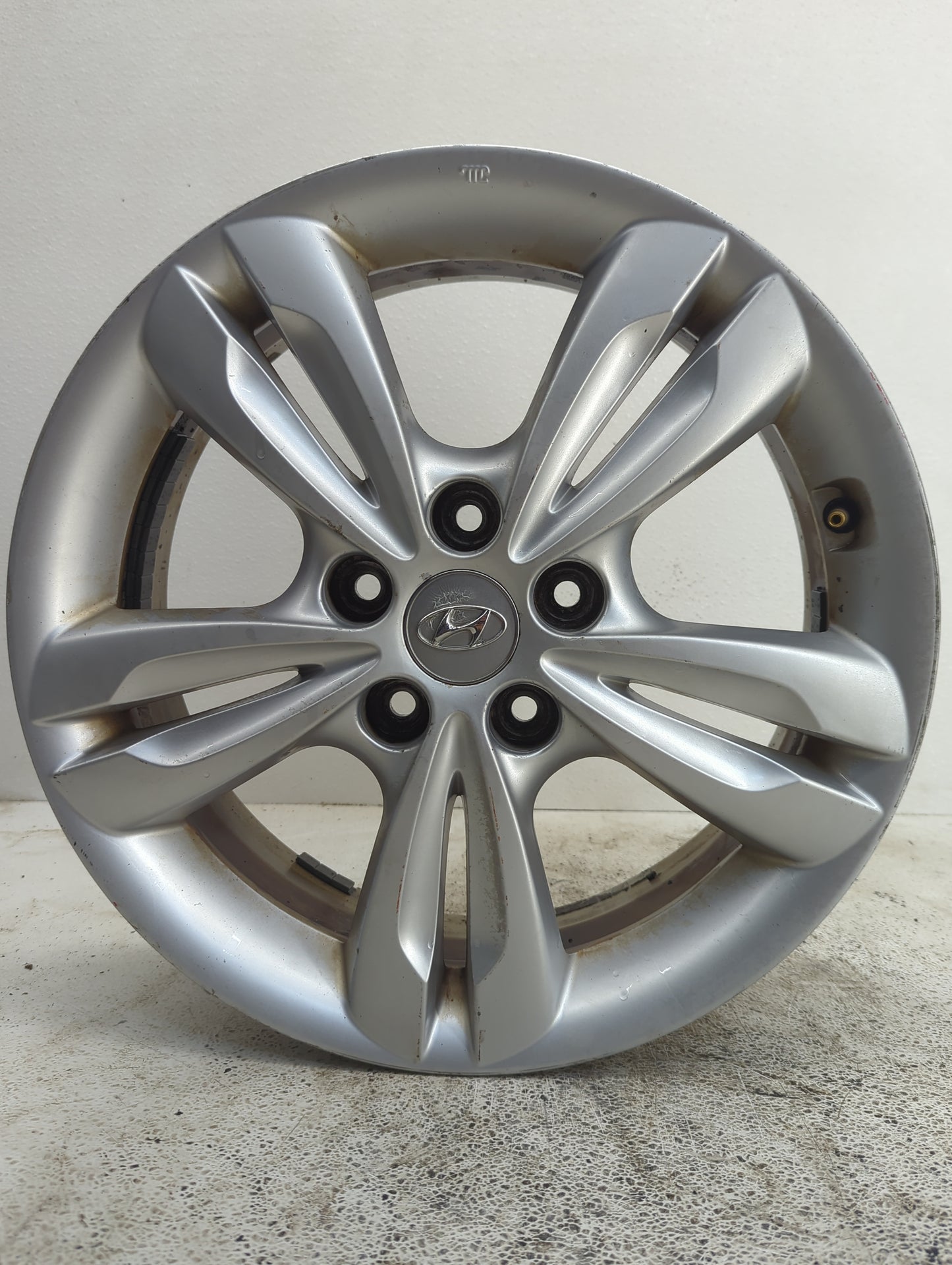 2010-2016 Hyundai Tucson Oem Wheel Rim