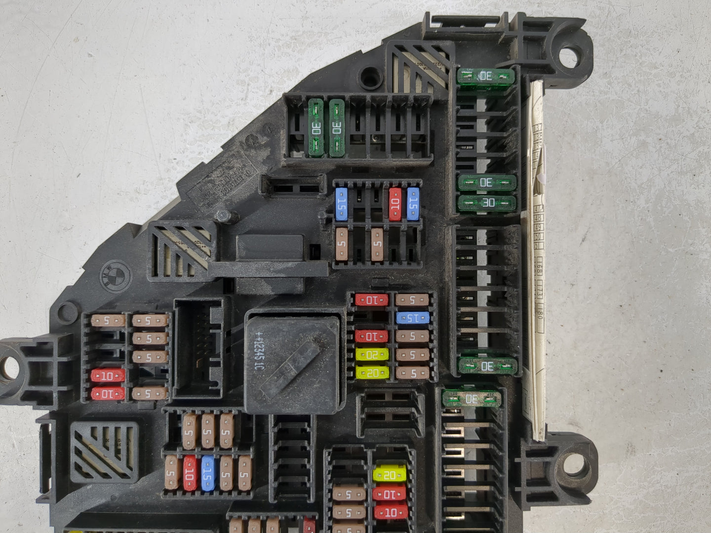 2013-2016 Bmw 528i Fusebox Fuse Box Panel Relay Module P/N:9264923-01 Fits Fits 2012 2013 2014 2015 2016 2017 2018 OEM Used Auto Parts - Oemusedautoparts1.com