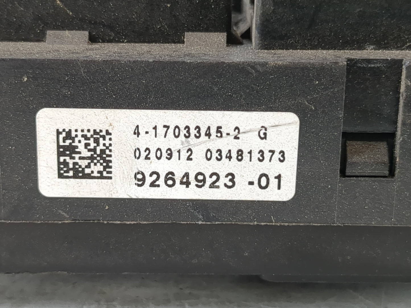 2013-2016 Bmw 528i Fusebox Fuse Box Panel Relay Module P/N:9264923-01 Fits Fits 2012 2013 2014 2015 2016 2017 2018 OEM Used Auto Parts - Oemusedautoparts1.com