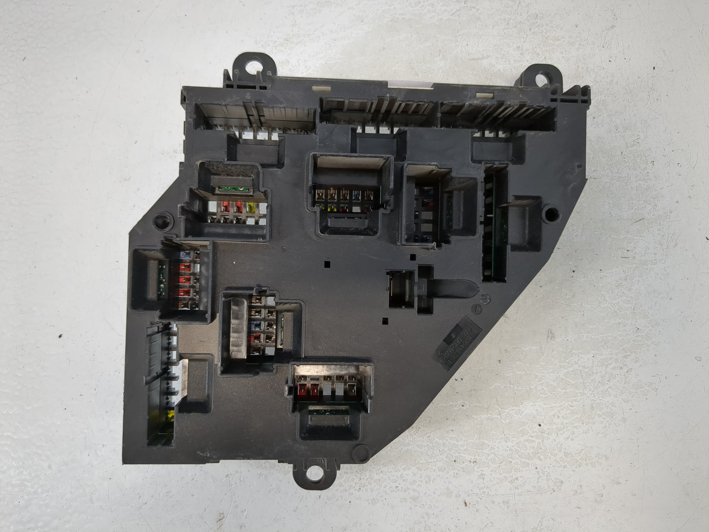 2013-2016 Bmw 528i Fusebox Fuse Box Panel Relay Module P/N:9264923-01 Fits Fits 2012 2013 2014 2015 2016 2017 2018 OEM Used Auto Parts - Oemusedautoparts1.com