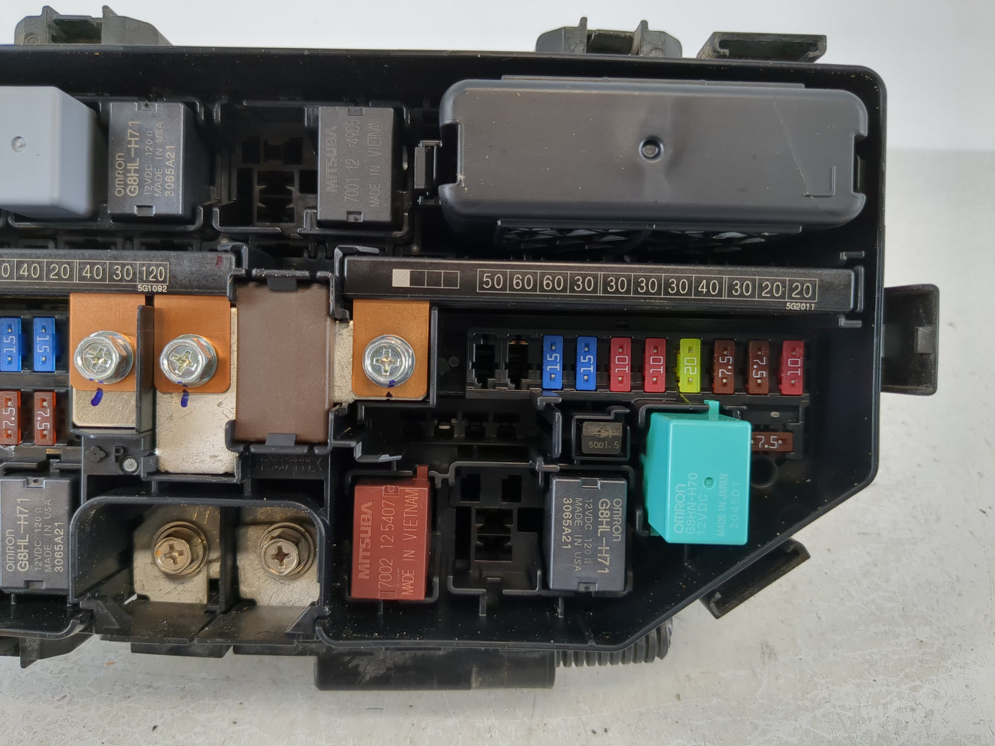 2015-2016 Honda Cr-V Fusebox Fuse Box Panel Relay Module P/N:T1W A010 AO Fits Fits 2015 2016 OEM Used Auto Parts