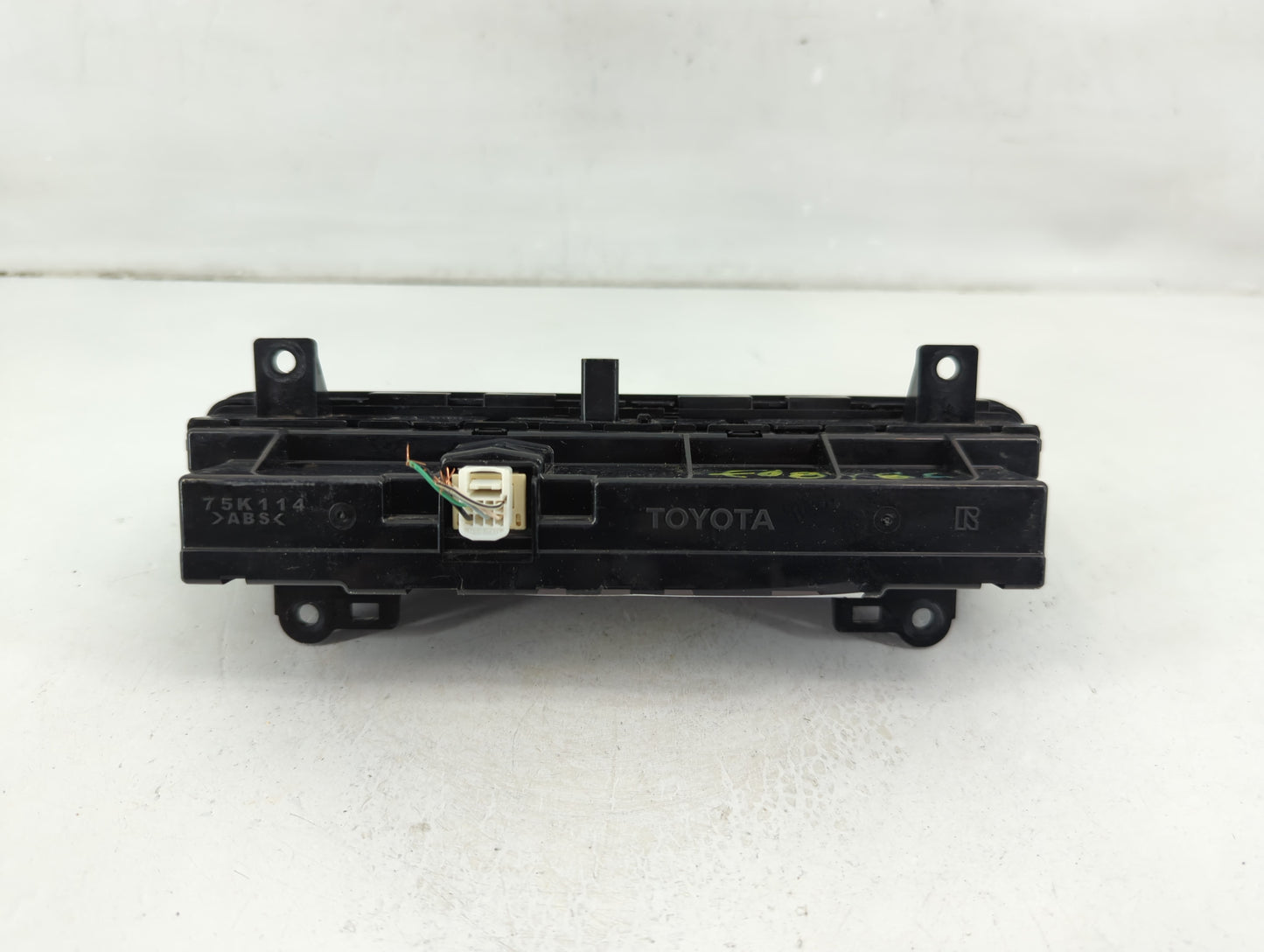 2017-2019 Toyota Corolla Climate Control Module Temperature AC/Heater Replacement P/N:55900-02A30 Fits Fits 2017 2018 2019 OEM Used Auto Parts