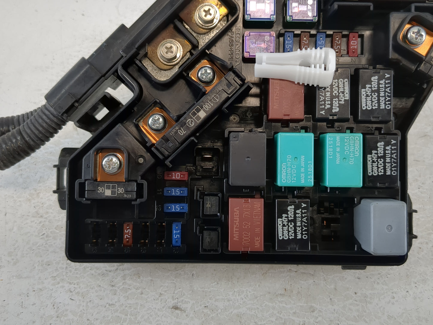 2008-2011 Honda Civic Fusebox Fuse Box Panel Relay Module P/N:SNA-A310 Fits Fits 2008 2009 2010 2011 OEM Used Auto Parts