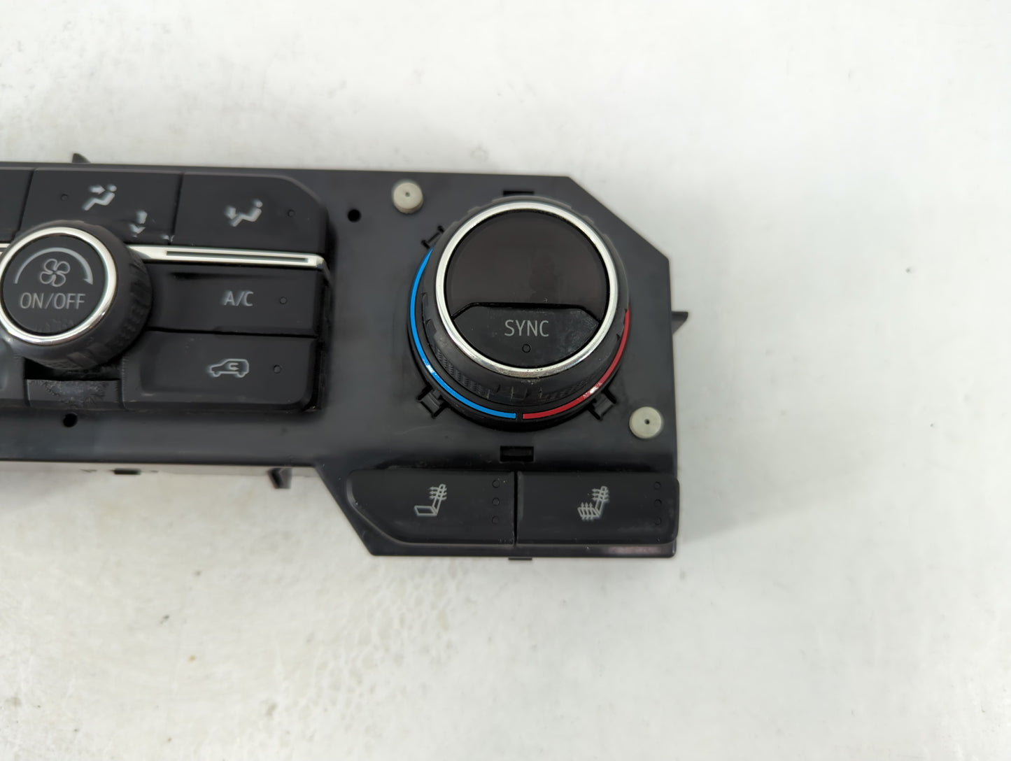 2020-2022 Chevrolet Silverado 1500 Climate Control Module Temperature AC/Heater Replacement P/N:84692241 Fits Fits 2020 2021 2022 OEM Used Auto Parts