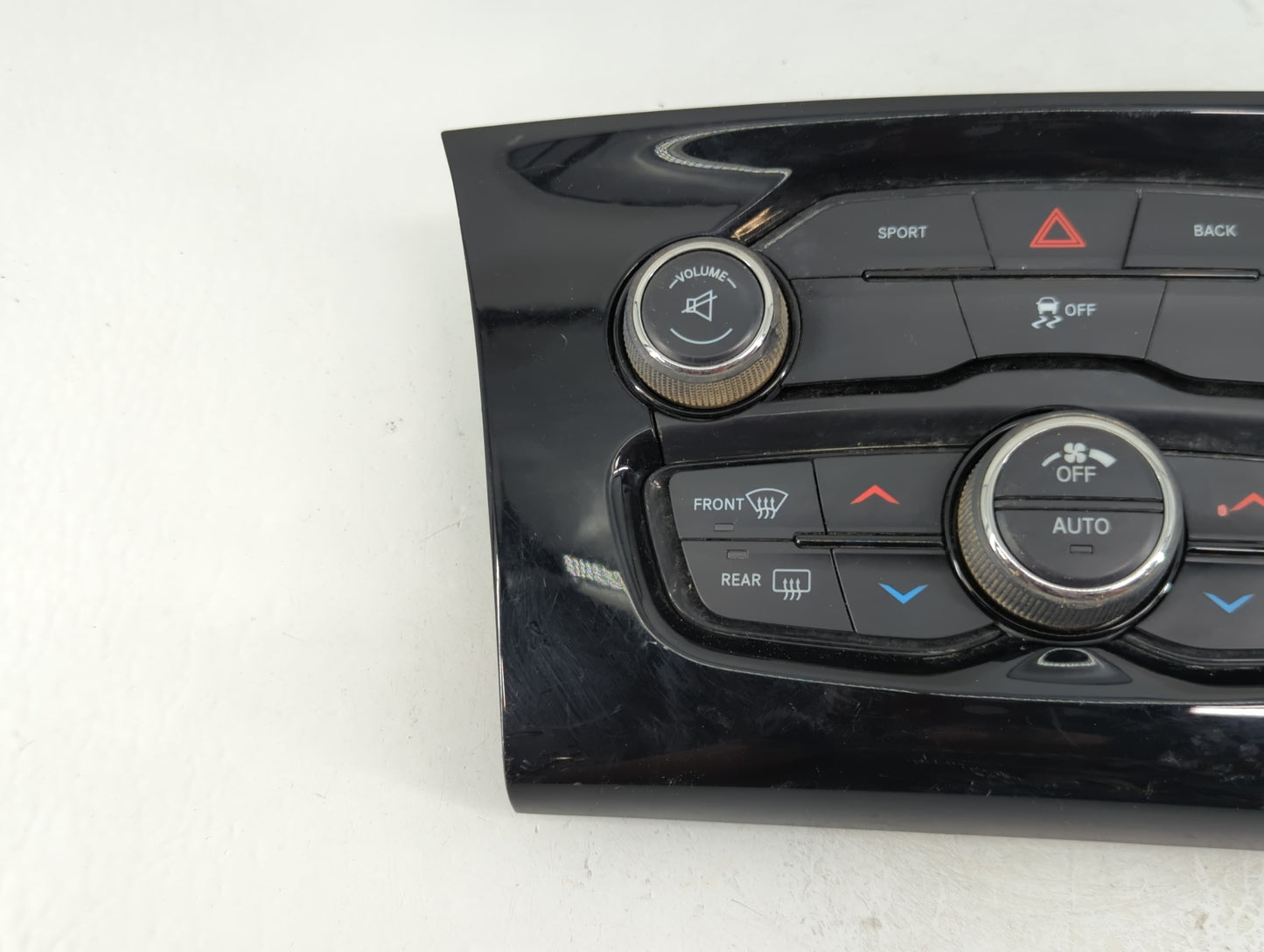 2015-2016 Chrysler 300 Climate Control Module Temperature AC/Heater Replacement Fits Fits 2015 2016 OEM Used Auto Parts