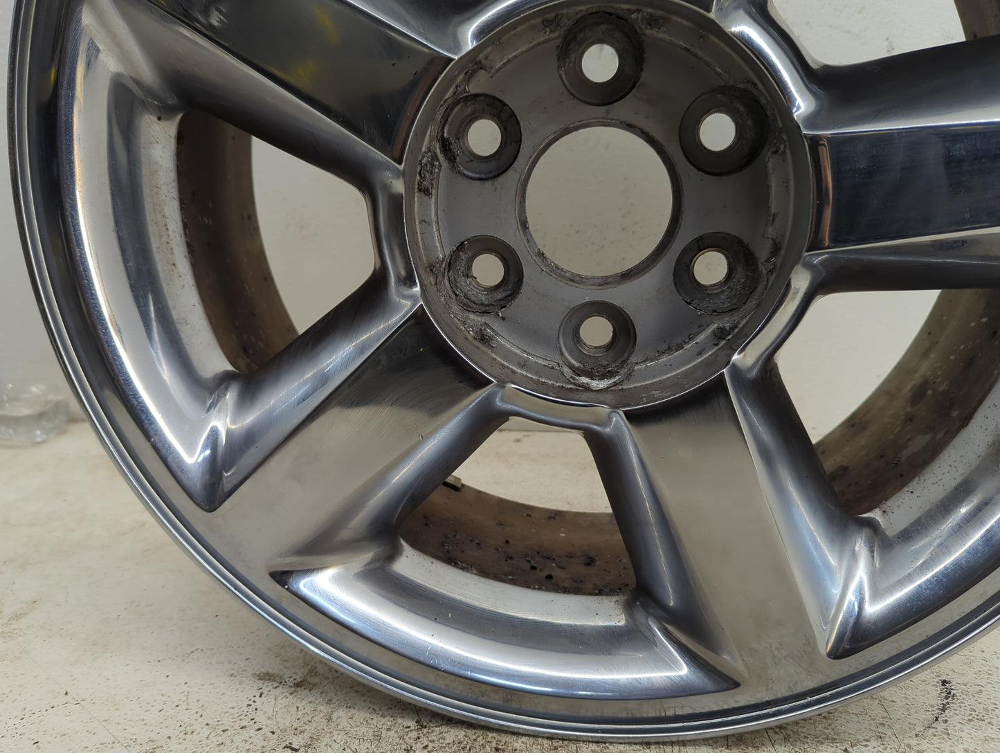 Chevrolet Suburban Oem Wheel Rim