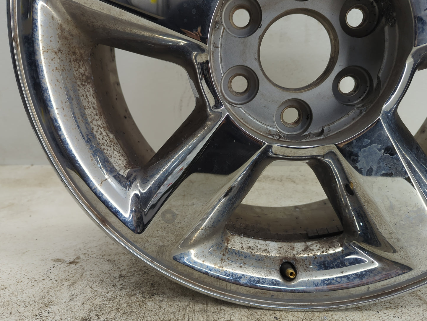 Chevrolet Suburban Oem Wheel Rim