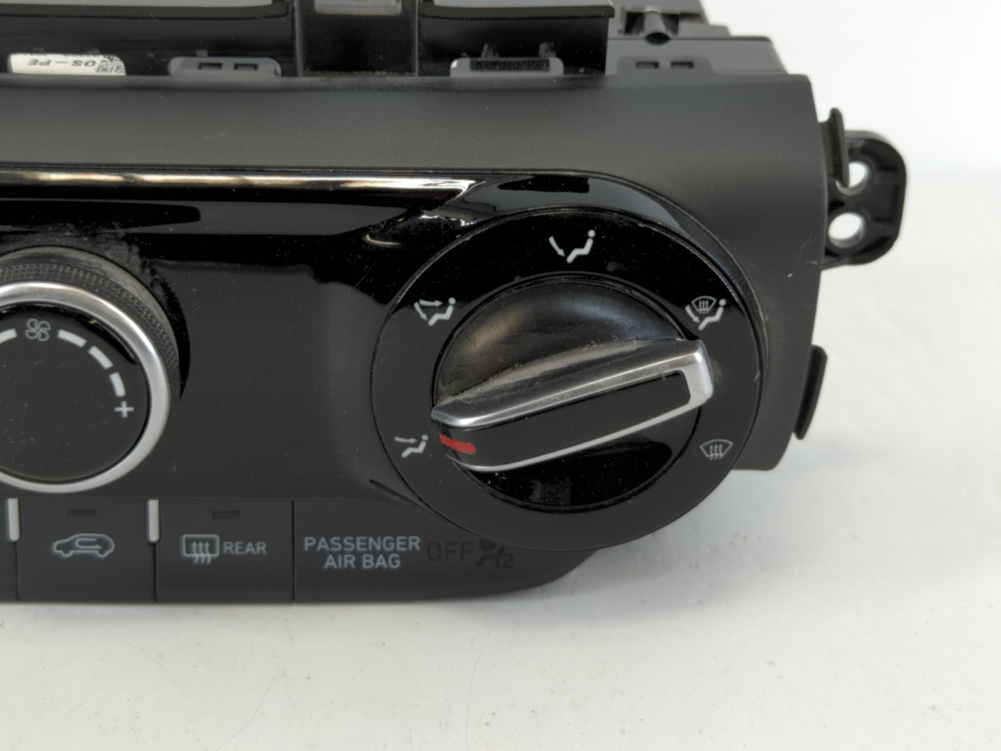 2022 Hyundai Kona Climate Control Module Temperature AC/Heater Replacement P/N:97250-J9AF0 Fits OEM Used Auto Parts