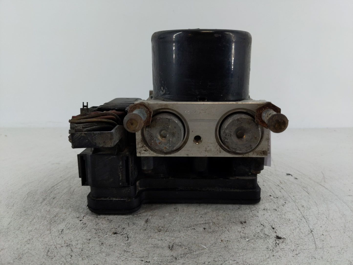 2007-2009 Chrysler Sebring ABS Pump Control Module Replacement P/N:P68005342AE Fits Fits 2007 2008 2009 OEM Used Auto Parts