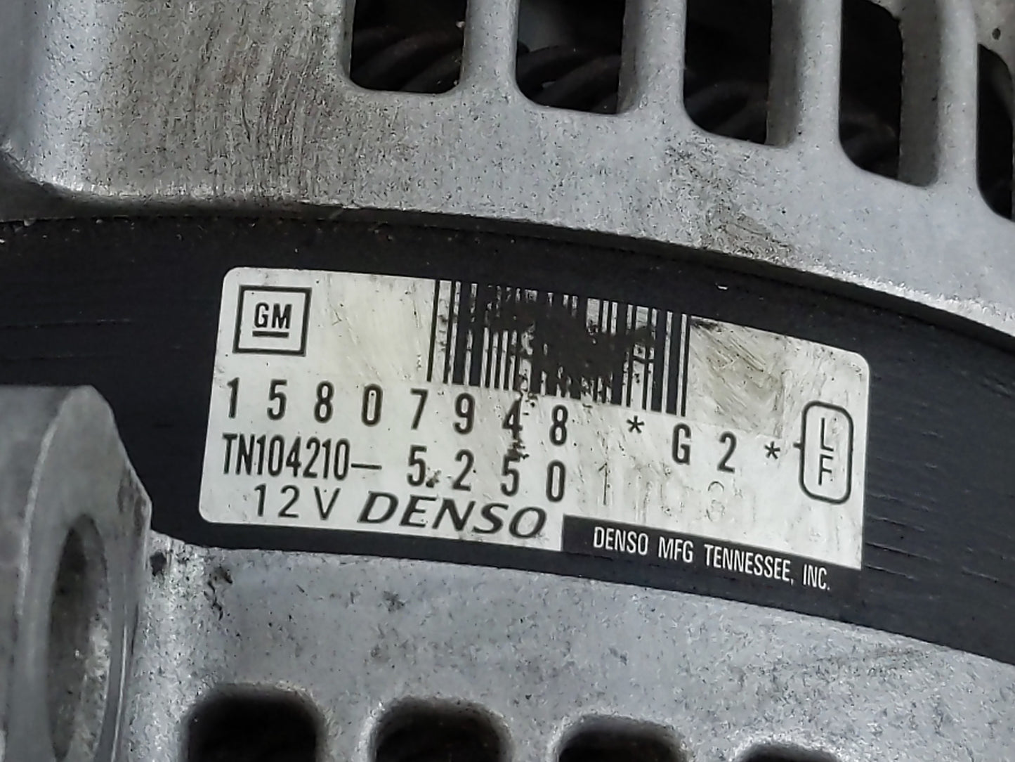 2013-2017 Chevrolet Equinox Alternator Replacement Generator Charging Assembly Engine OEM P/N:TN104210-5250 15807948 Fits OEM Used Auto Parts