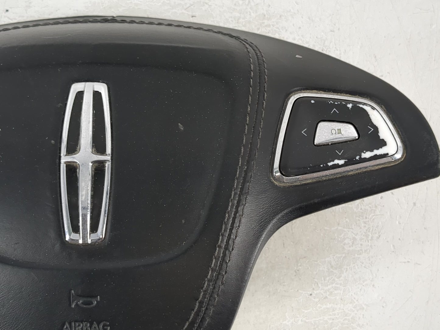 2017-2020 Lincoln Mkz Air Bag Driver Left Steering Wheel Mounted Fits Fits 2017 2018 2019 2020 OEM Used Auto Parts - Oemusedautoparts1.com