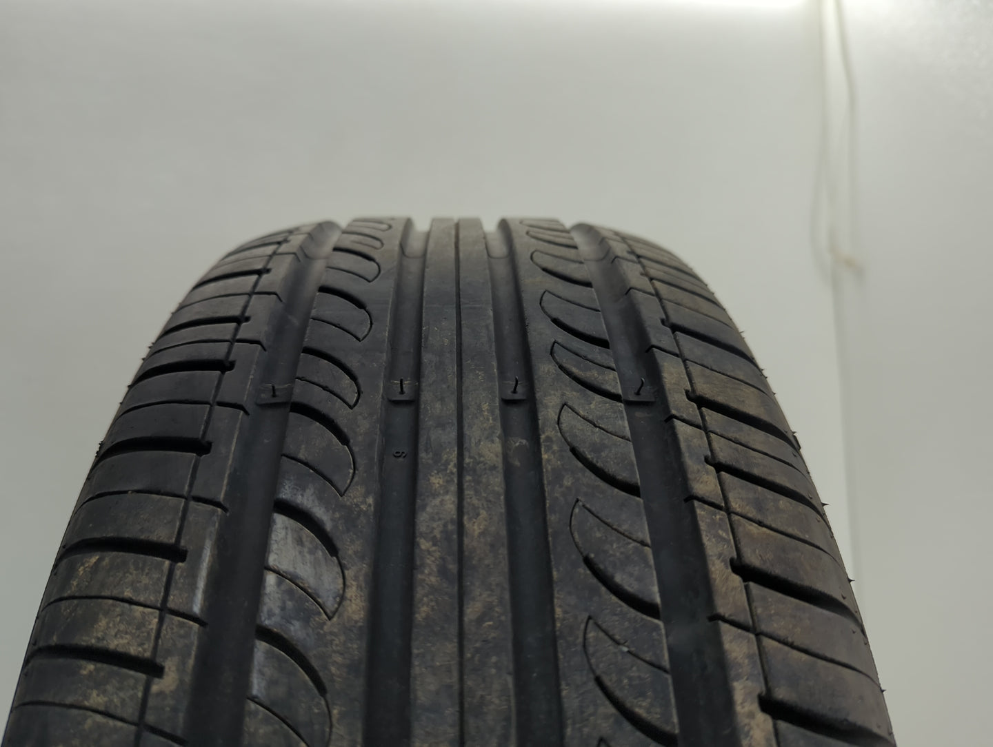 Used Tire 215/50R17 MASTERCRAFT AVENGER 95W - Tread Depth 9/32 - Oemusedautoparts1.com