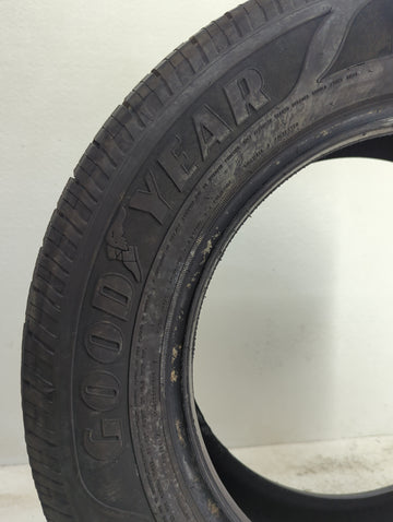 Used Tire 225/60R16 GOODYEAR RELIANT 98H - Tread Depth 12/32