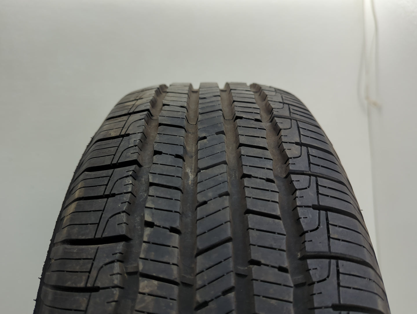 Used Tire 225/60R16 GOODYEAR RELIANT 98H - Tread Depth 12/32 - Oemusedautoparts1.com
