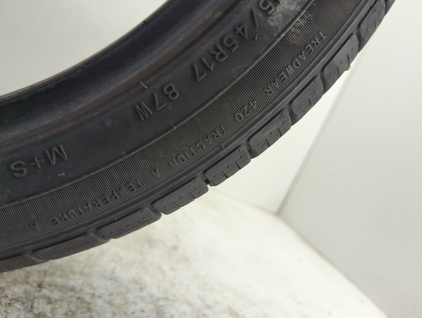 Used Tire 215/45R17 IRONHEAD REFLEX IHO1 87W - Tread Depth 8/32 - Oemusedautoparts1.com
