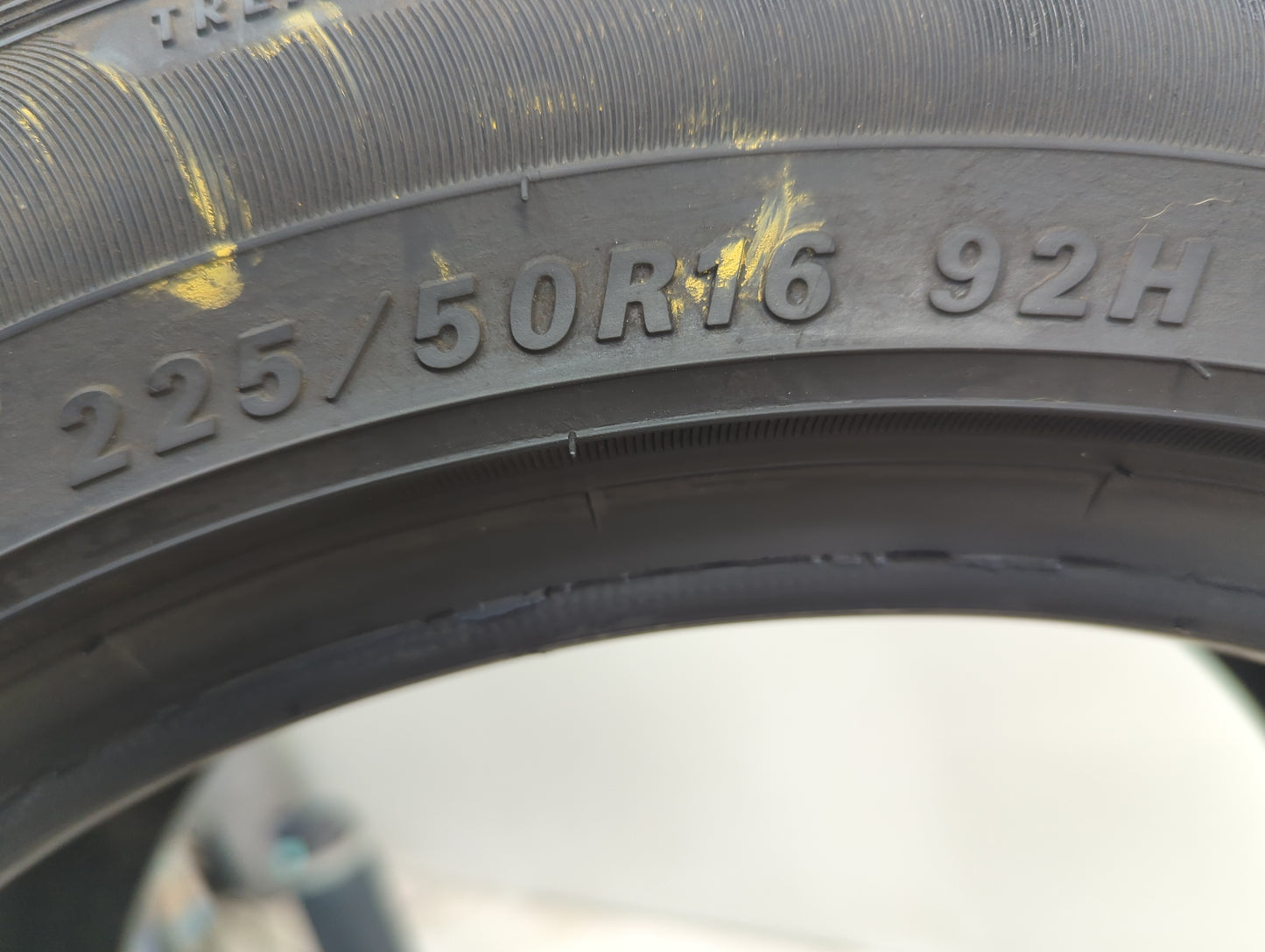 Used Tire 225/50R16 OHTSU FP7000 92H - Tread Depth 7/32 - Oemusedautoparts1.com
