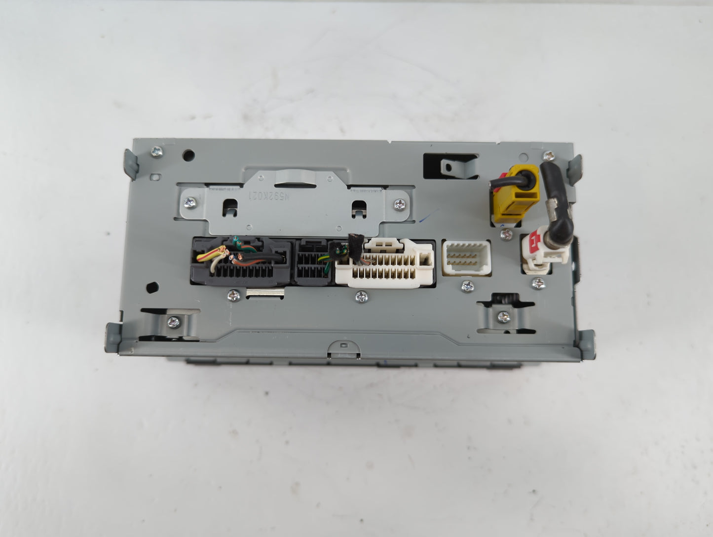 2019 Dodge Caravan Radio AM FM Cd Player Receiver Replacement P/N:P68433488AB Fits Fits 2012 2013 2014 2015 2016 2017 2018 2020 OEM Used Auto Parts - Oemusedautoparts1.com