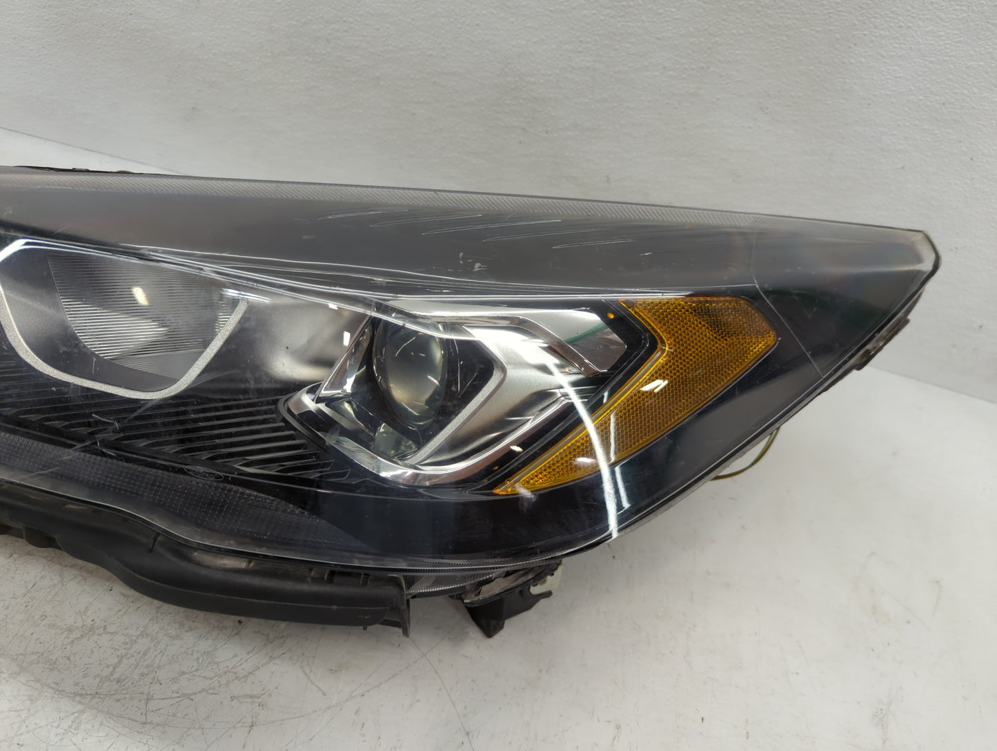 2017-2019 Ford Escape Driver Left Oem Head Light Headlight Lamp