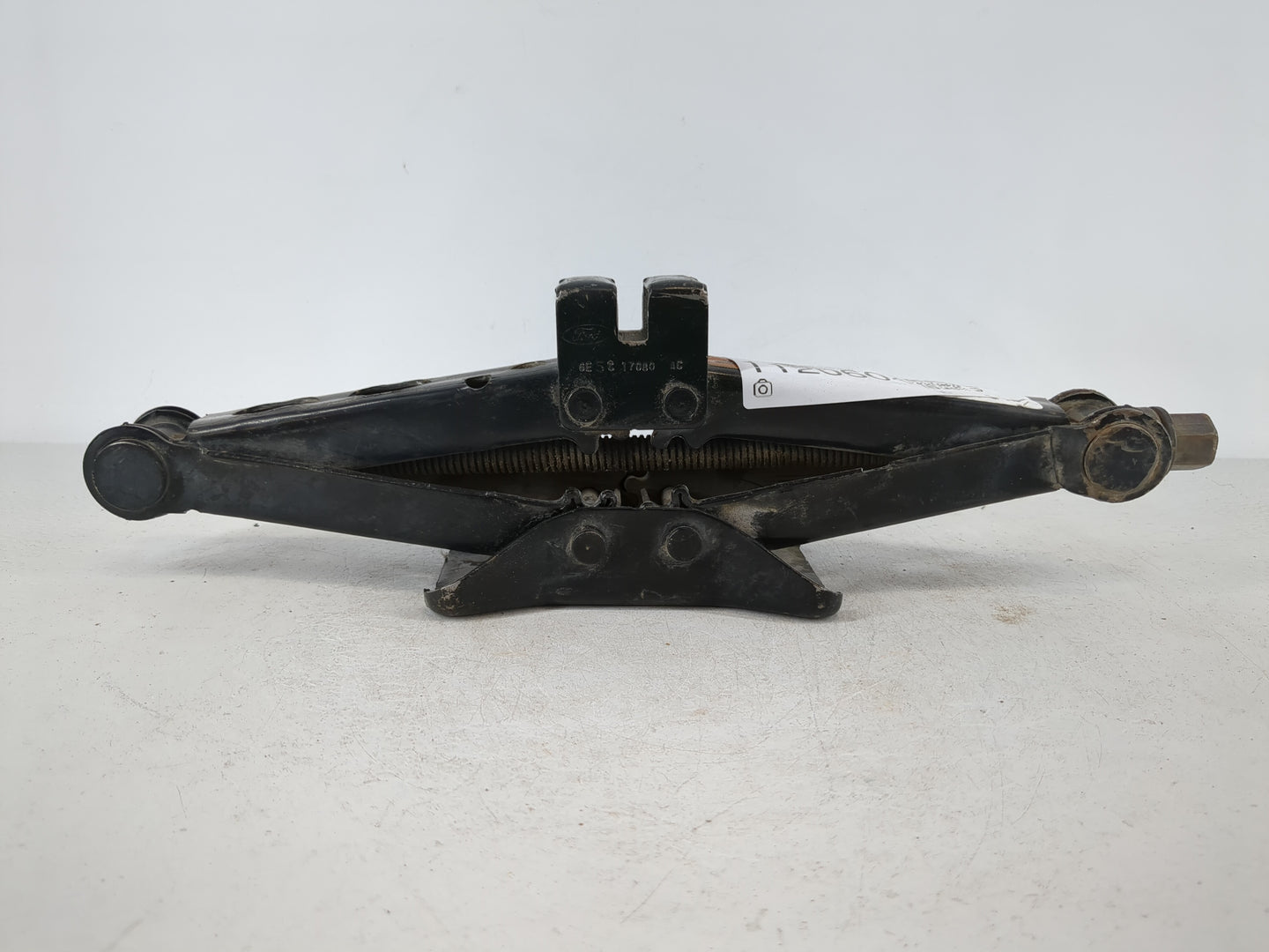 2018 Chevrolet Malibu Spare Scissor Car Jack - Oemusedautoparts1.com