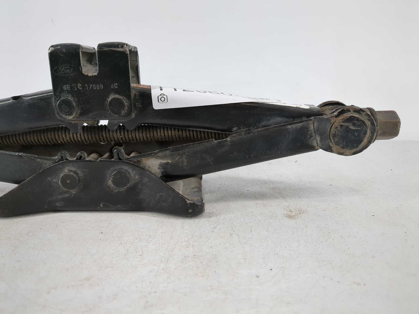 2018 Chevrolet Malibu Spare Scissor Car Jack - Oemusedautoparts1.com