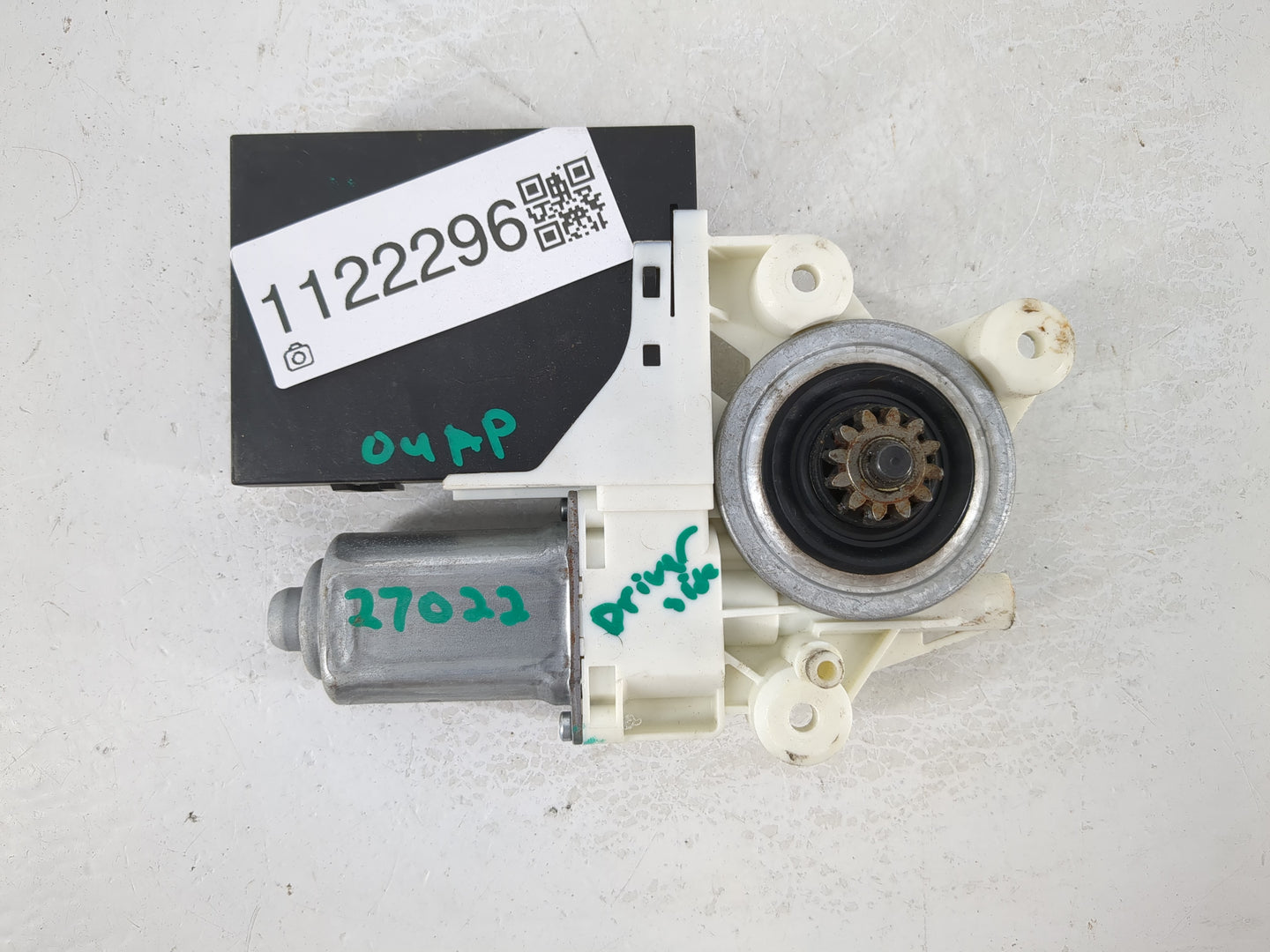 2005-2011 Volvo V50 Driver Left Front Window Regulator - Oemusedautoparts1.com