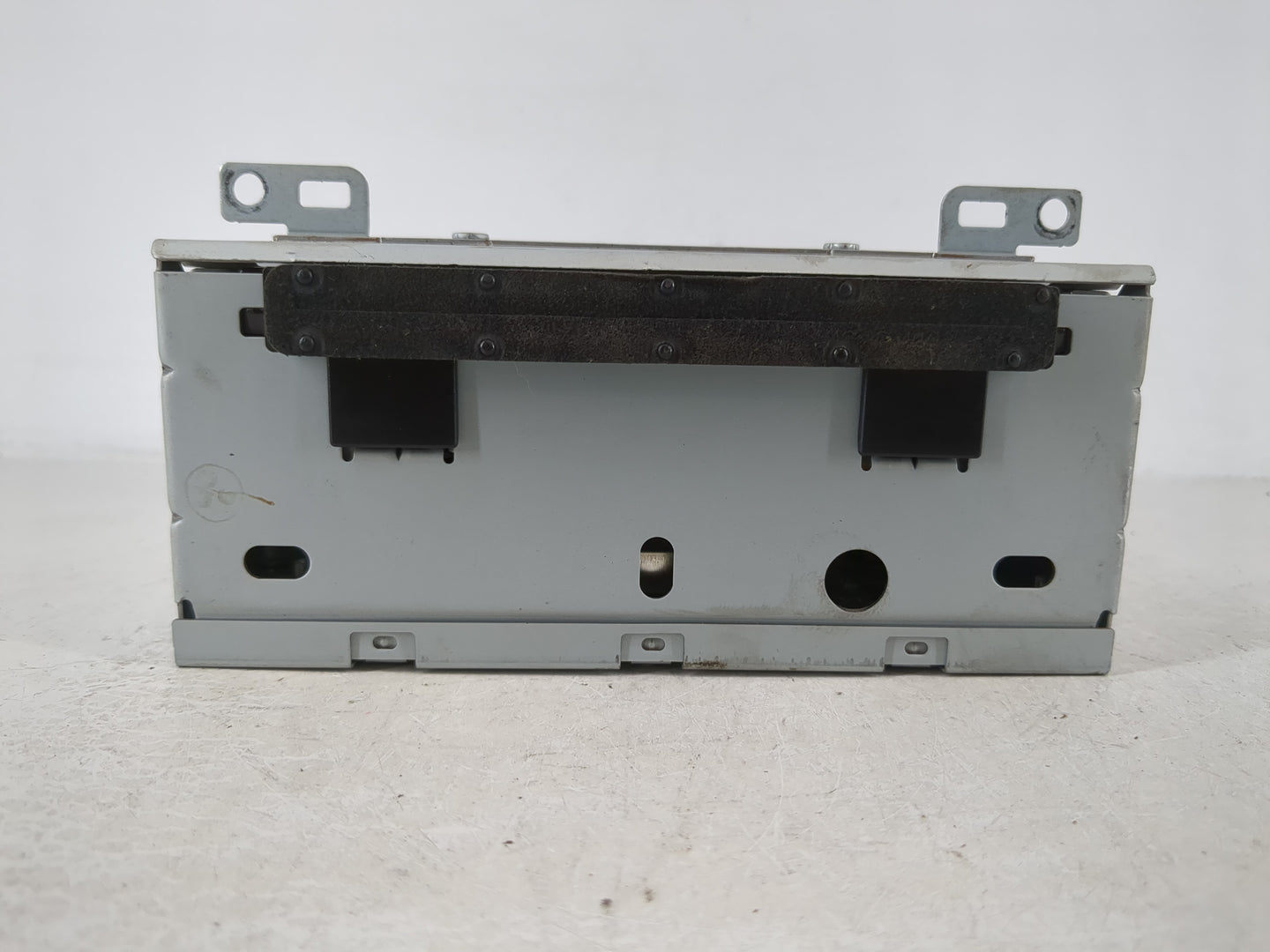 2017-2018 Ford Focus Radio AM FM Cd Player Receiver Replacement P/N:FM5T-19C107-KD FM5T-19C107-JG Fits Fits 2017 2018 OEM Used Auto Parts - Oemusedautoparts1.com