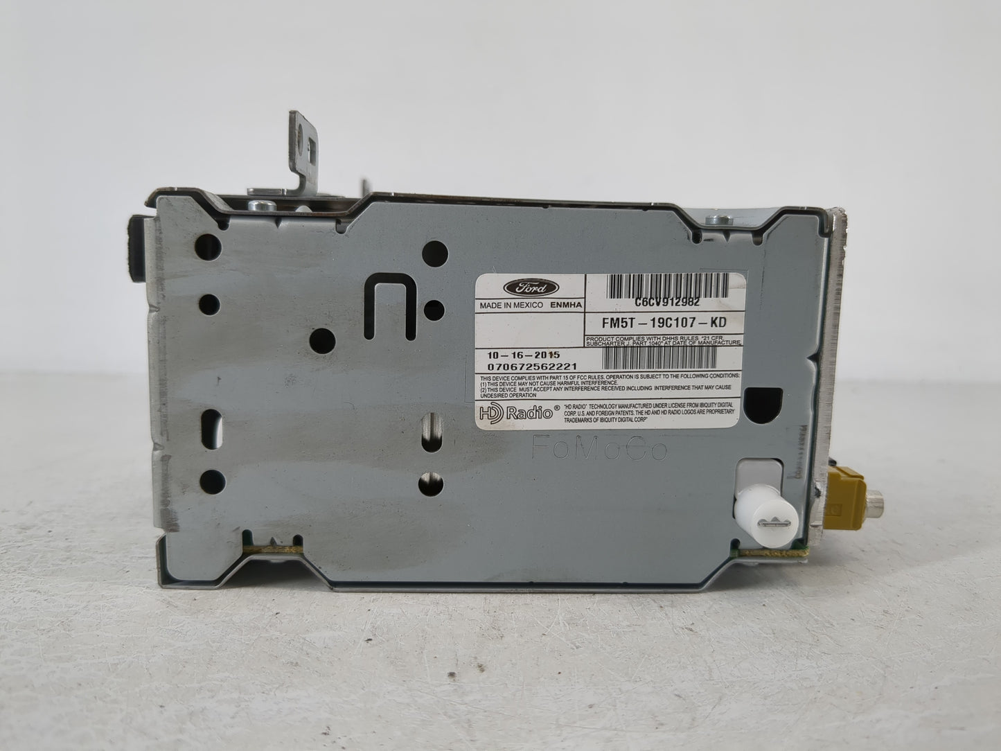 2017-2018 Ford Focus Radio AM FM Cd Player Receiver Replacement P/N:FM5T-19C107-KD FM5T-19C107-JG Fits Fits 2017 2018 OEM Used Auto Parts - Oemusedautoparts1.com
