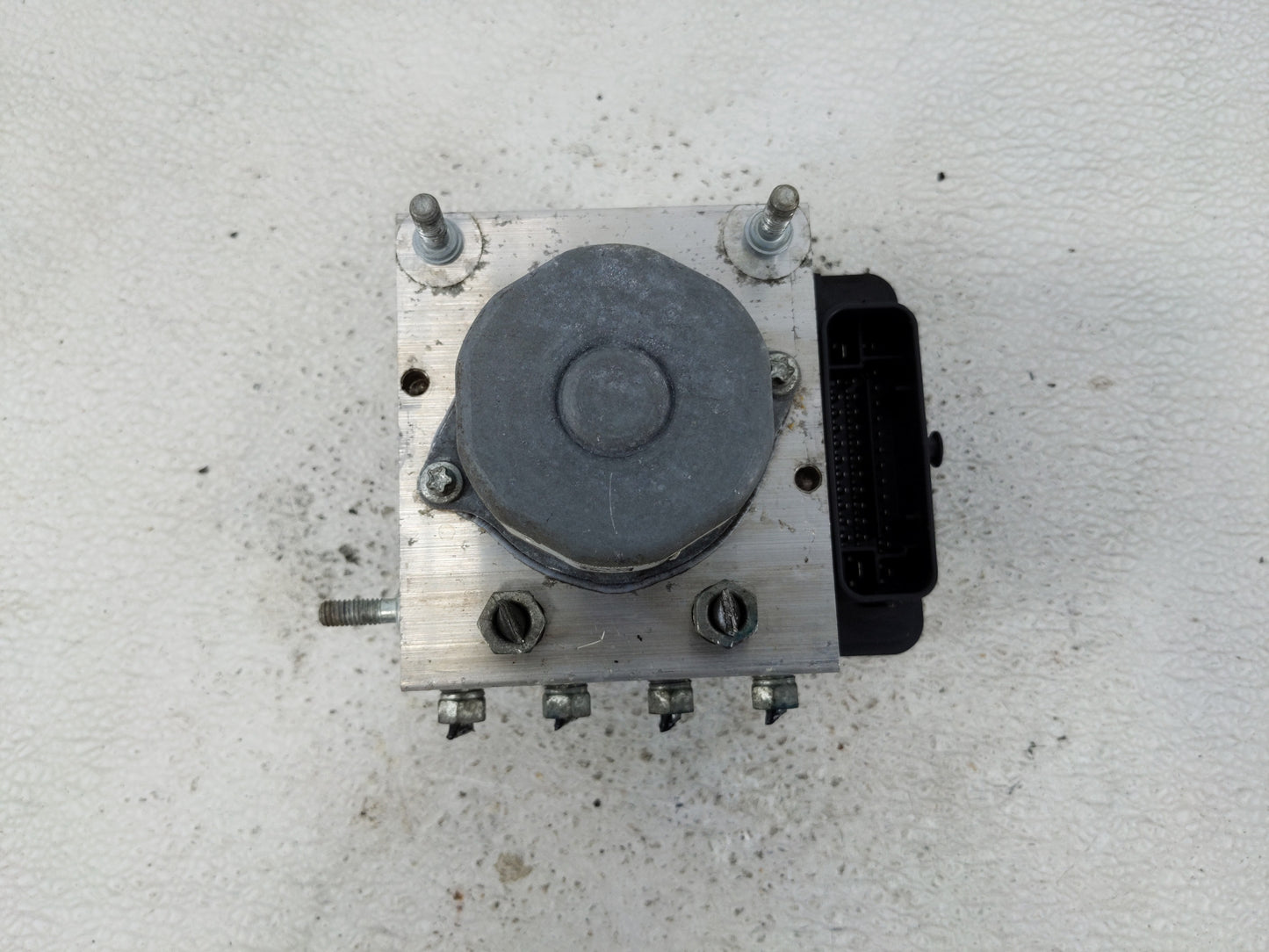 2015-2020 Honda Fit ABS Pump Control Module Replacement P/N:57110-T5R-A320-M1 Fits Fits 2015 2016 2017 2018 2019 2020 OEM Used Auto Parts