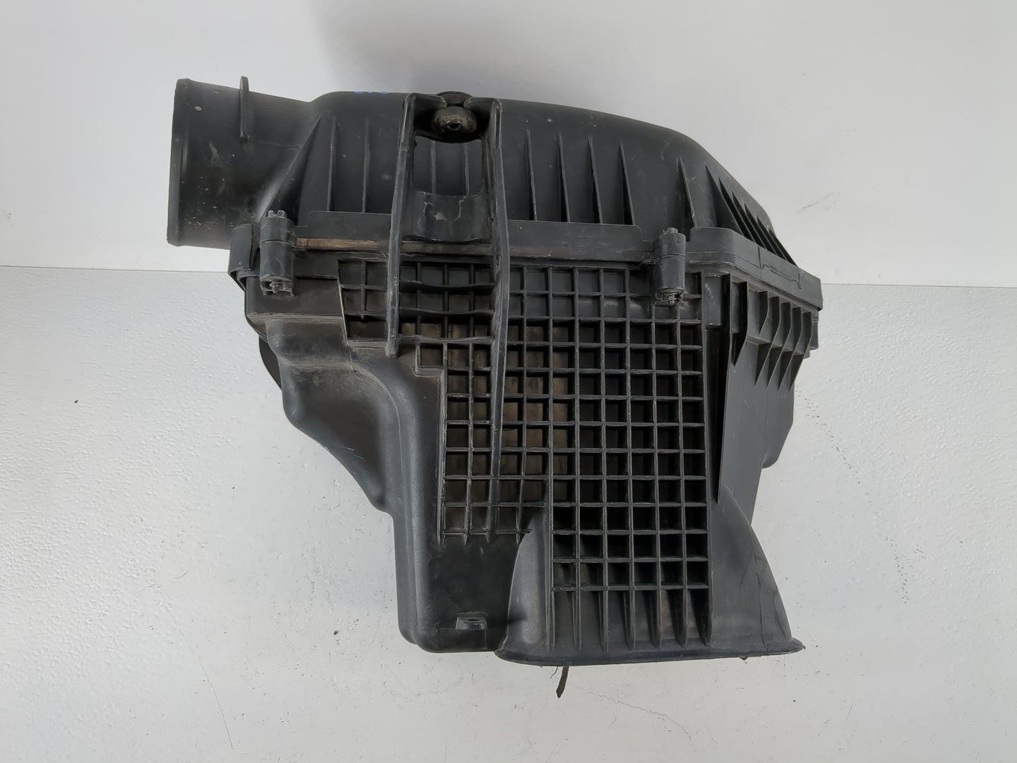 2011-2019 Chrysler 300 Air Cleaner Intake-duct Hose Tube - Oemusedautoparts1.com