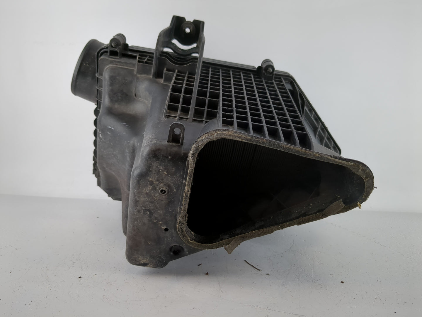 2011-2019 Chrysler 300 Air Cleaner Intake-duct Hose Tube - Oemusedautoparts1.com