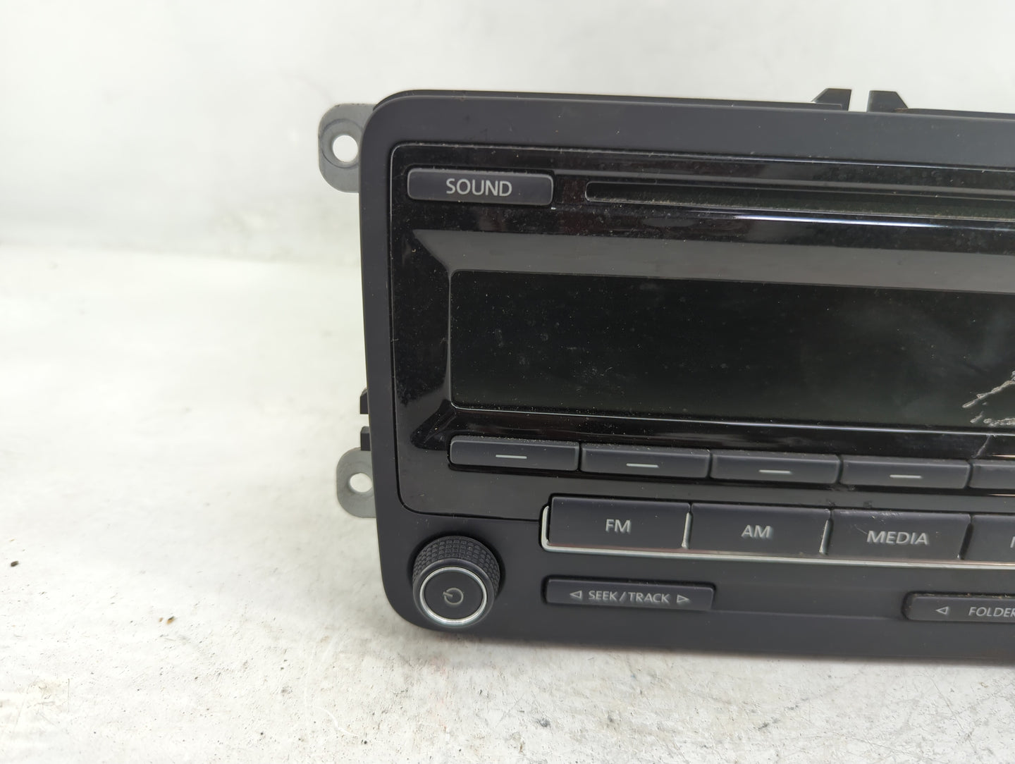 2015-2017 Volkswagen Jetta Radio AM FM Cd Player Receiver Replacement P/N:1K0035164H Fits Fits 2014 2015 2016 2017 OEM Used 