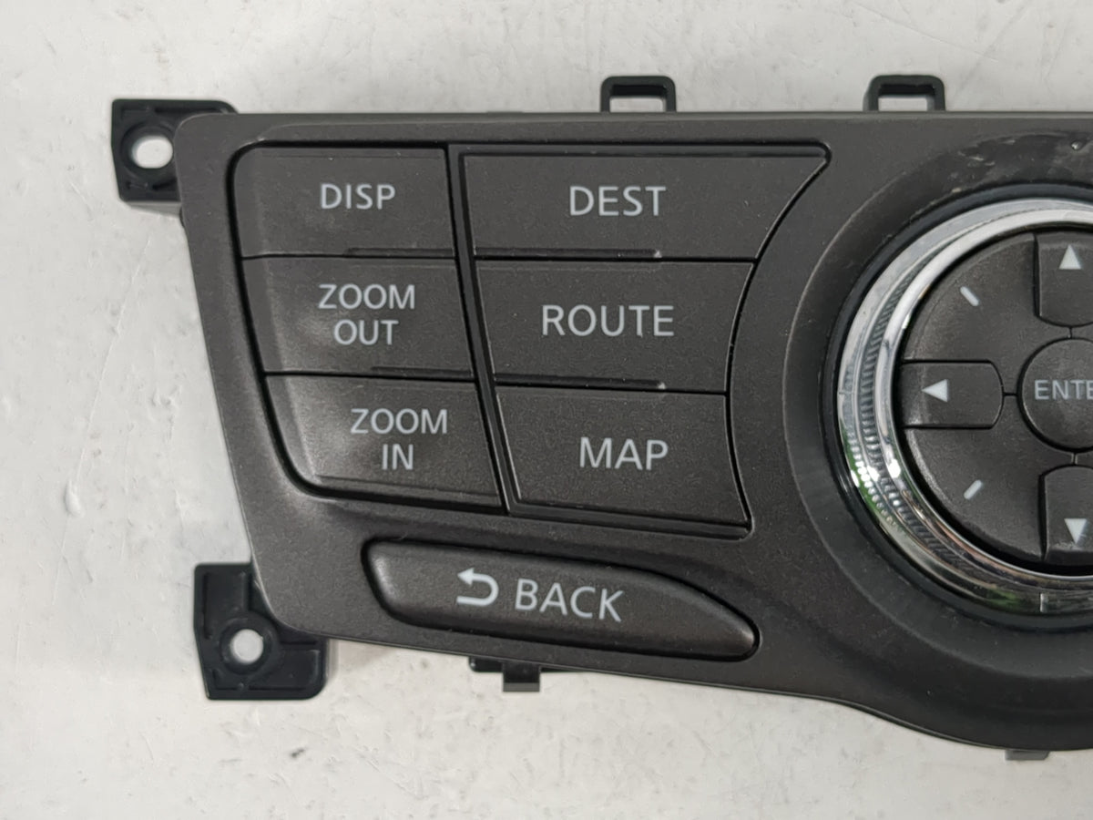 1564 Ford Expedition Radio Control Panel - Oemusedautoparts1.com