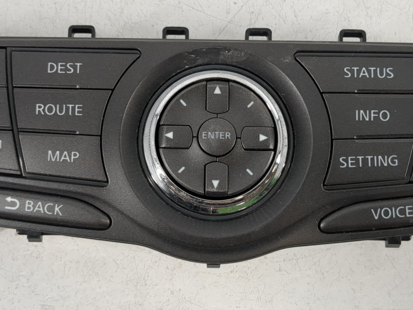 1564 Ford Expedition Radio Control Panel - Oemusedautoparts1.com