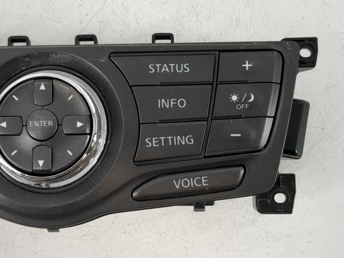 1564 Ford Expedition Radio Control Panel - Oemusedautoparts1.com