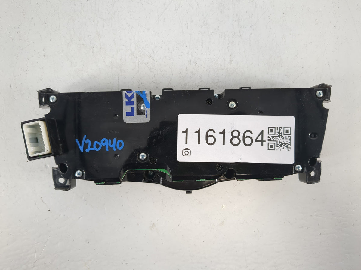 1564 Ford Expedition Radio Control Panel - Oemusedautoparts1.com