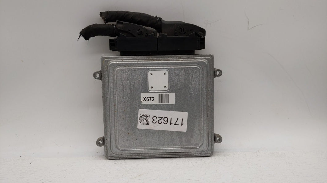 2011-2014 Hyundai Sonata PCM Engine Control Computer ECU ECM PCU OEM P/N:39101-2G672 39111-2G672 Fits Fits 2011 2012 2013 2014 OEM Used Auto Parts - Oemusedautoparts1.com 