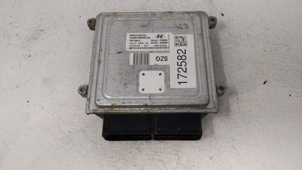 2014-2016 Hyundai Elantra PCM Engine Control Computer ECU ECM PCU OEM P/N:39102-2EMB6 39103-2EMB6 Fits Fits 2014 2015 2016 OEM Used Auto Parts - Oemusedautoparts1.com 