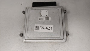 2011-2014 Hyundai Sonata PCM Engine Control Computer ECU ECM PCU OEM P/N:39101-2G672 39111-2G672 Fits Fits 2011 2012 2013 2014 OEM Used Auto Parts - Oemusedautoparts1.com 